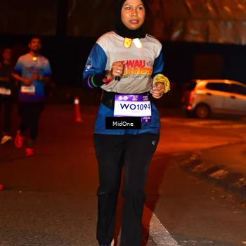 Runner Photo 7707064