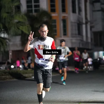 Runner Photo 7707065