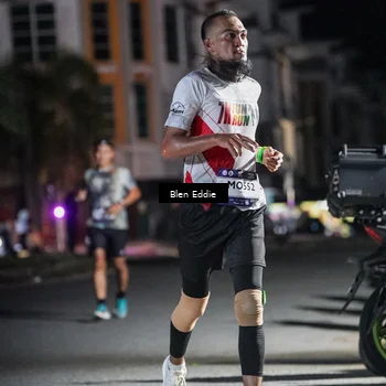 Runner Photo 7707066