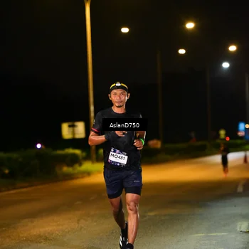 Runner Photo 7707091