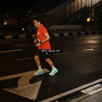 Runner Photo 7707108