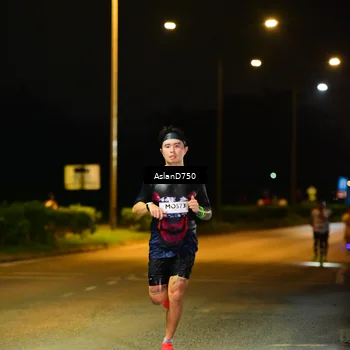 Runner Photo 7707117