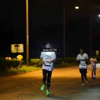 Runner Photo 7707119