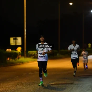 Runner Photo 7707130