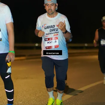 Runner Photo 7707133