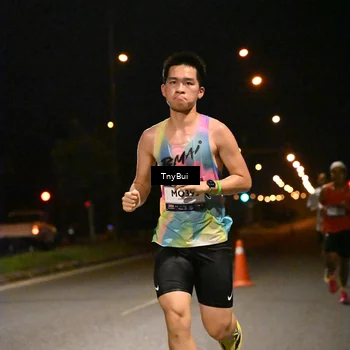 Runner Photo 7707135