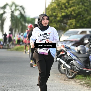 Runner Photo 7707138
