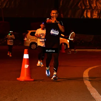 Runner Photo 7707139