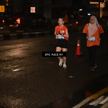 Runner Photo 7707141