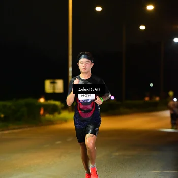 Runner Photo 7707142