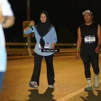 Runner Photo 7707147