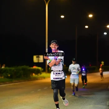 Runner Photo 7707151