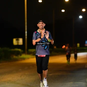 Runner Photo 7707152