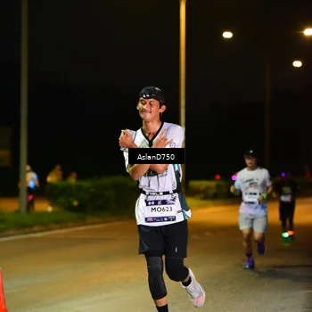 Runner Photo 7707157
