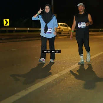 Runner Photo 7707164