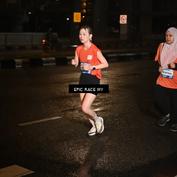 Runner Photo 7707165