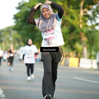 Runner Photo 7707168