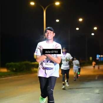 Runner Photo 7707172
