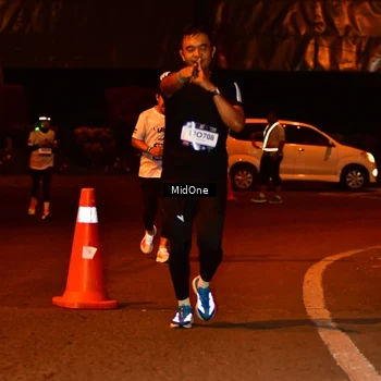 Runner Photo 7707196
