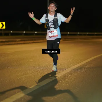 Runner Photo 7707198