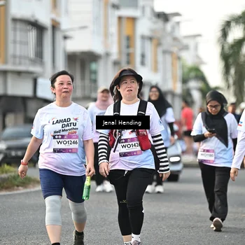 Runner Photo 7707199