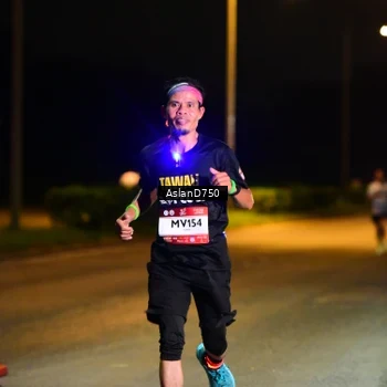 Runner Photo 7707205