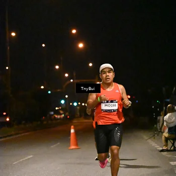 Runner Photo 7707233