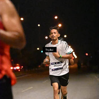 Runner Photo 7707252
