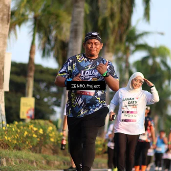Runner Photo 7707255