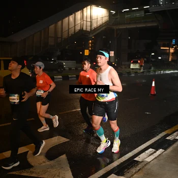 Runner Photo 7707274
