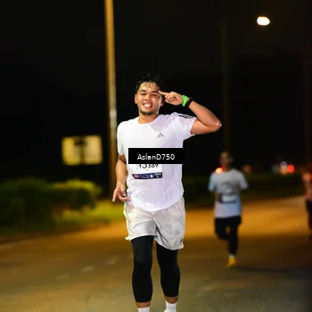 Runner Photo 7707277