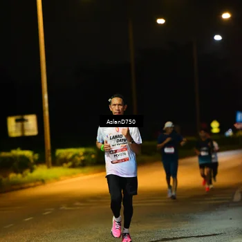 Runner Photo 7707296