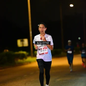 Runner Photo 7707317