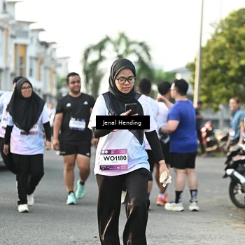 Runner Photo 7707323
