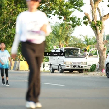 Runner Photo 7707340
