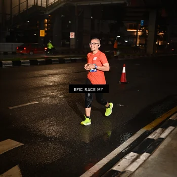 Runner Photo 7707357