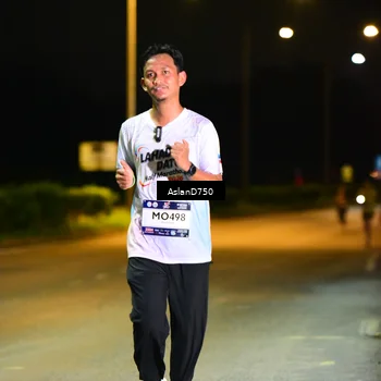 Runner Photo 7707374