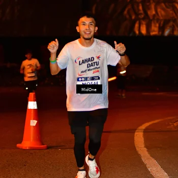 Runner Photo 7707400