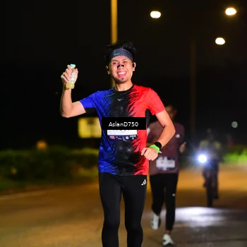 Runner Photo 7707415