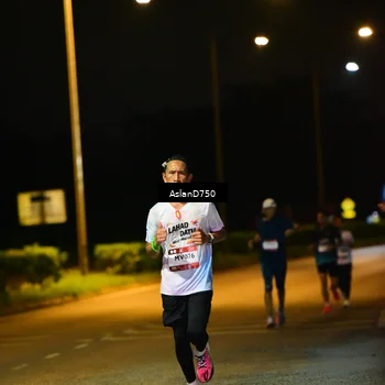 Runner Photo 7707419