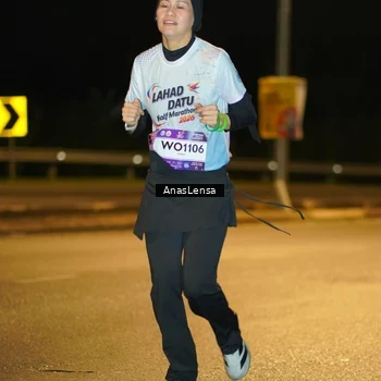 Runner Photo 7707420
