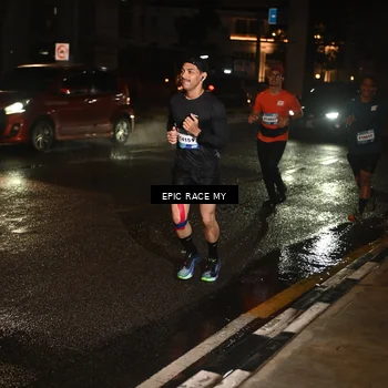 Runner Photo 7707421