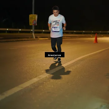 Runner Photo 7707425