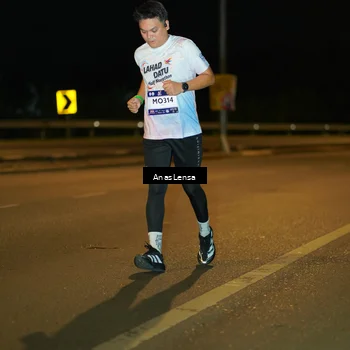Runner Photo 7707429