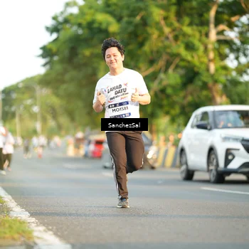 Runner Photo 7707443