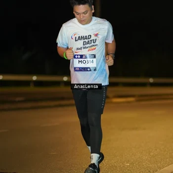 Runner Photo 7707449