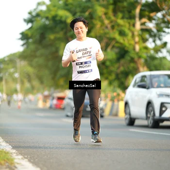 Runner Photo 7707453