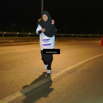 Runner Photo 7707474
