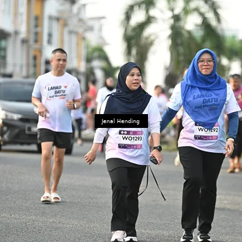Runner Photo 7707477