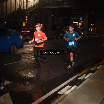 Runner Photo 7707480